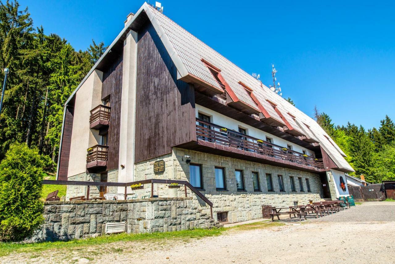 Horsky Hotel Kozubova Долни-Ломна Экстерьер фото