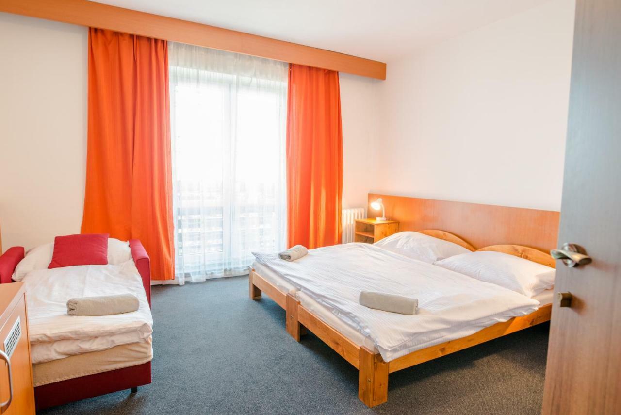 Horsky Hotel Kozubova Долни-Ломна Экстерьер фото